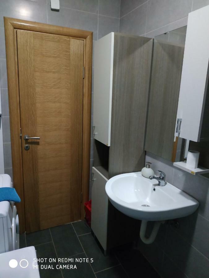 Apartment Jelena Zrenjanin Esterno foto